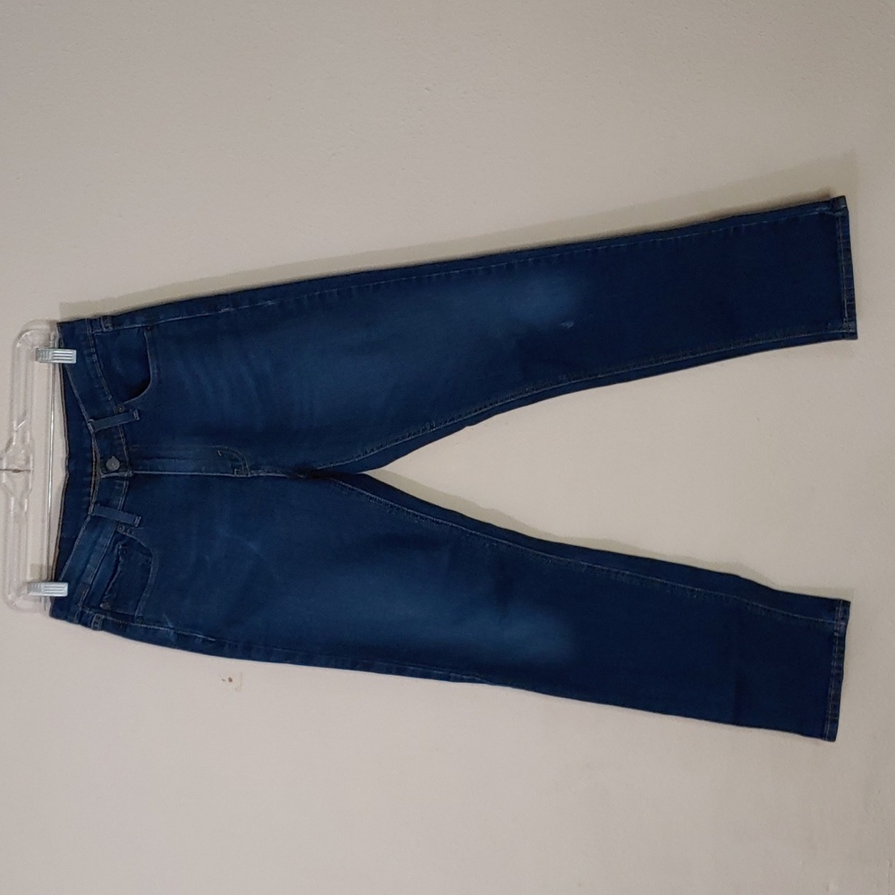 Levi's Men's Size 31W and 32L 541 Straight Leg Denim Jeans